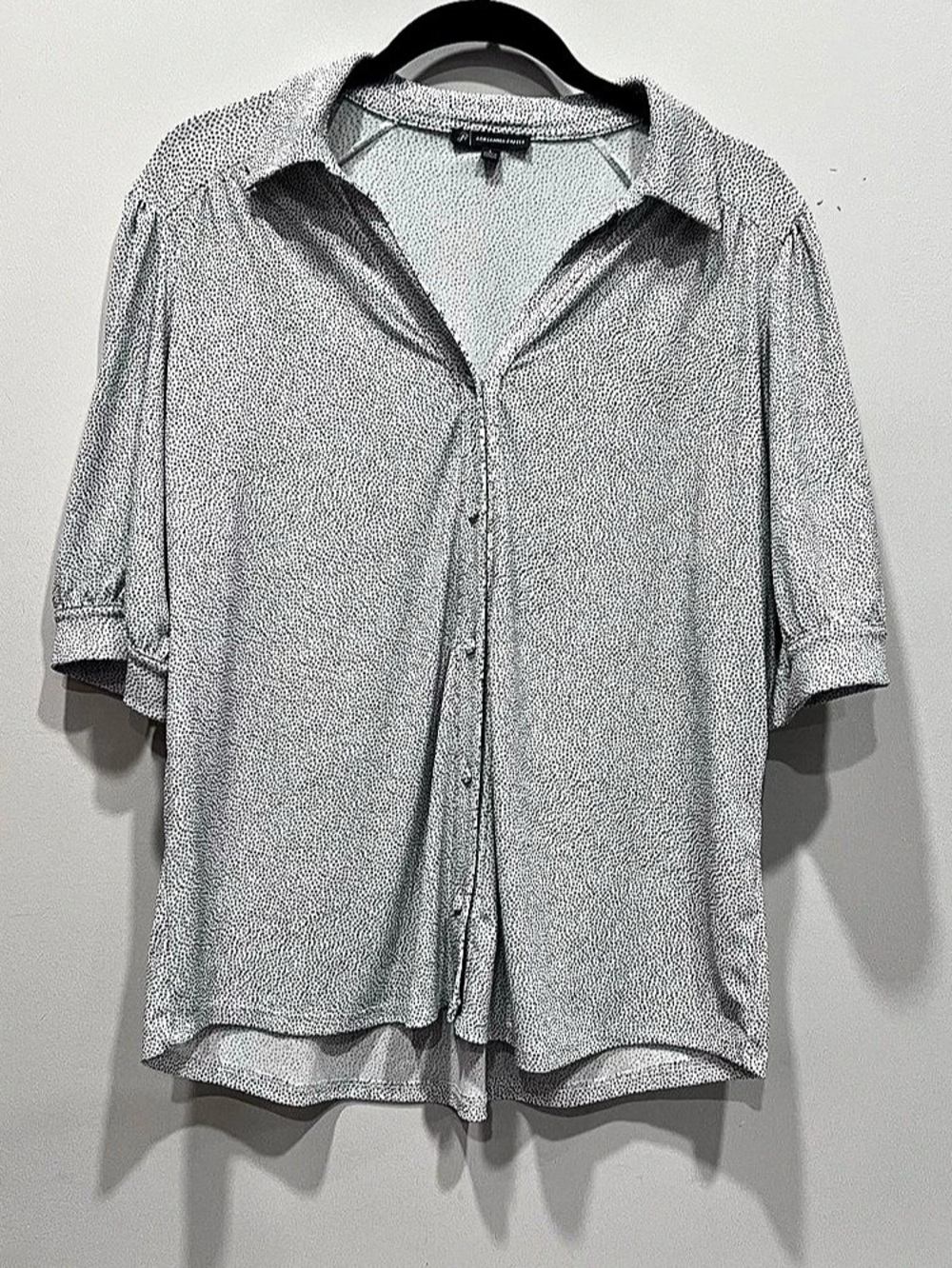 Adrianna Papell Polka Dot Blouse in White & Black Size Large Like New